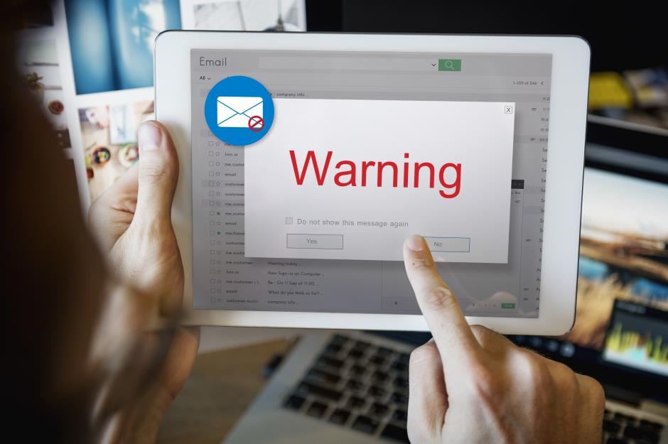 How to stay safe from scammers (Image: Shutterstock)